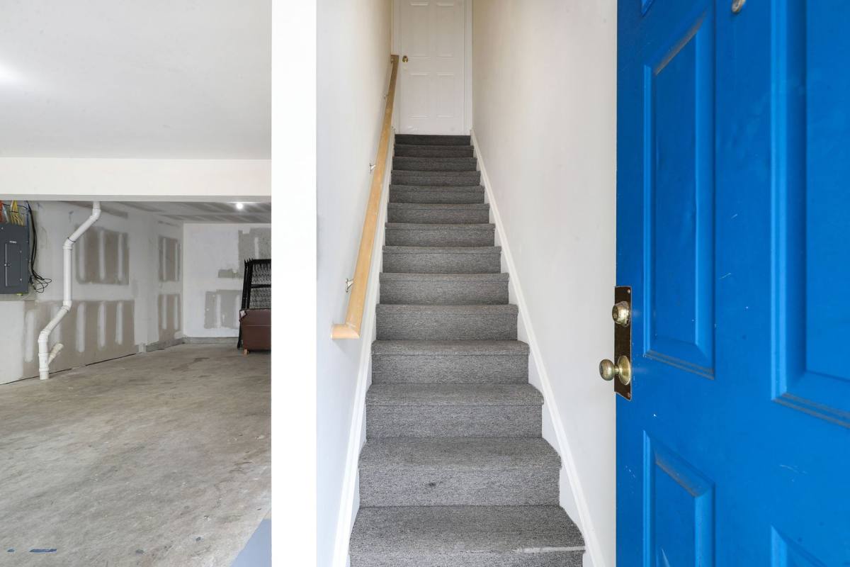 Townhouse for rent at 62 Chestnut St, Danbury, CT 06810