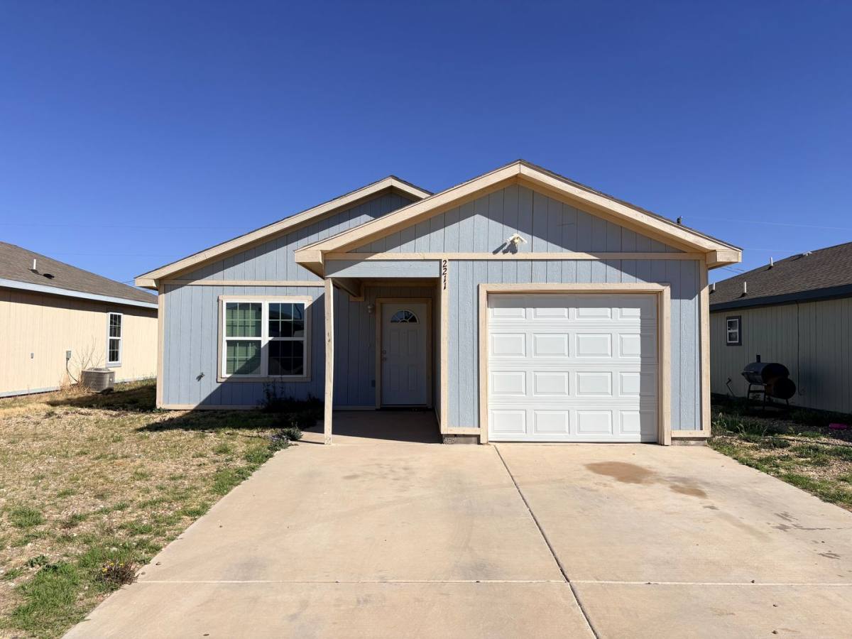 House for rent at 2211 E Main, Lubbock, TX 79412