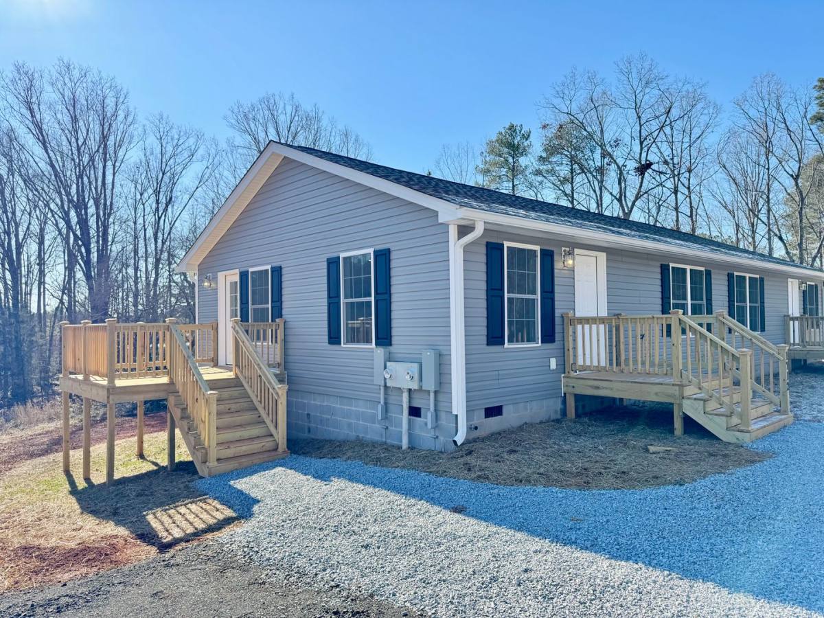 House for rent at 1712 Draper Rd, Chase City, VA 23924