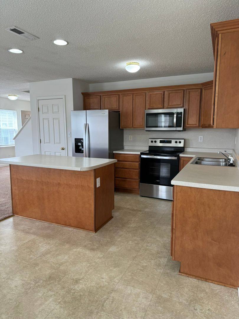 House for rent at 115 Clusters Circle, Mooresville, NC 28117