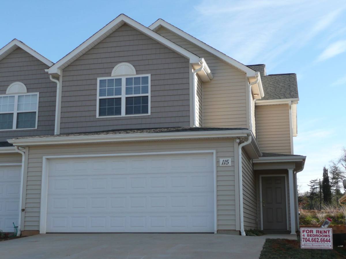 House for rent at 115 Clusters Circle, Mooresville, NC 28117
