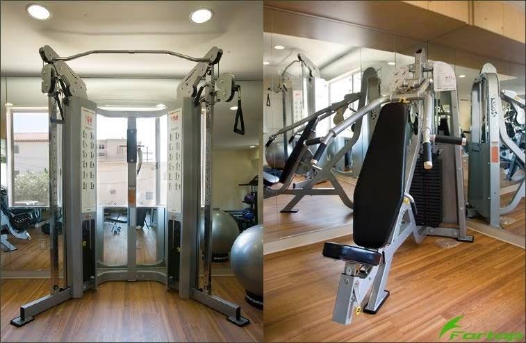 Apartment for rent at 3029 Shrine Place, Los Angeles, CA 90007