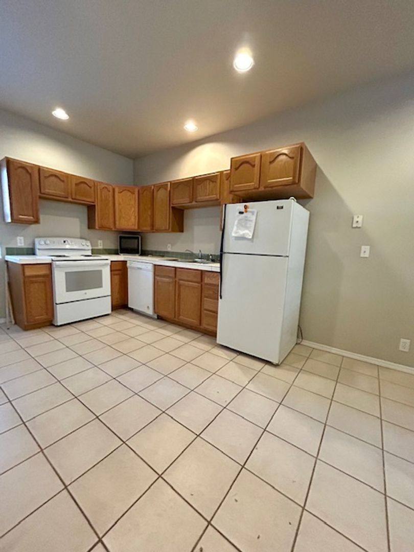 Apartment for rent at 1757 SW Knoll Ave, Bend, OR 97702