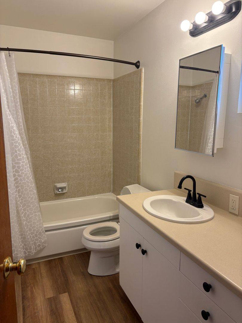 Townhouse for rent at 13 Alma Court, Petaluma, CA 94952