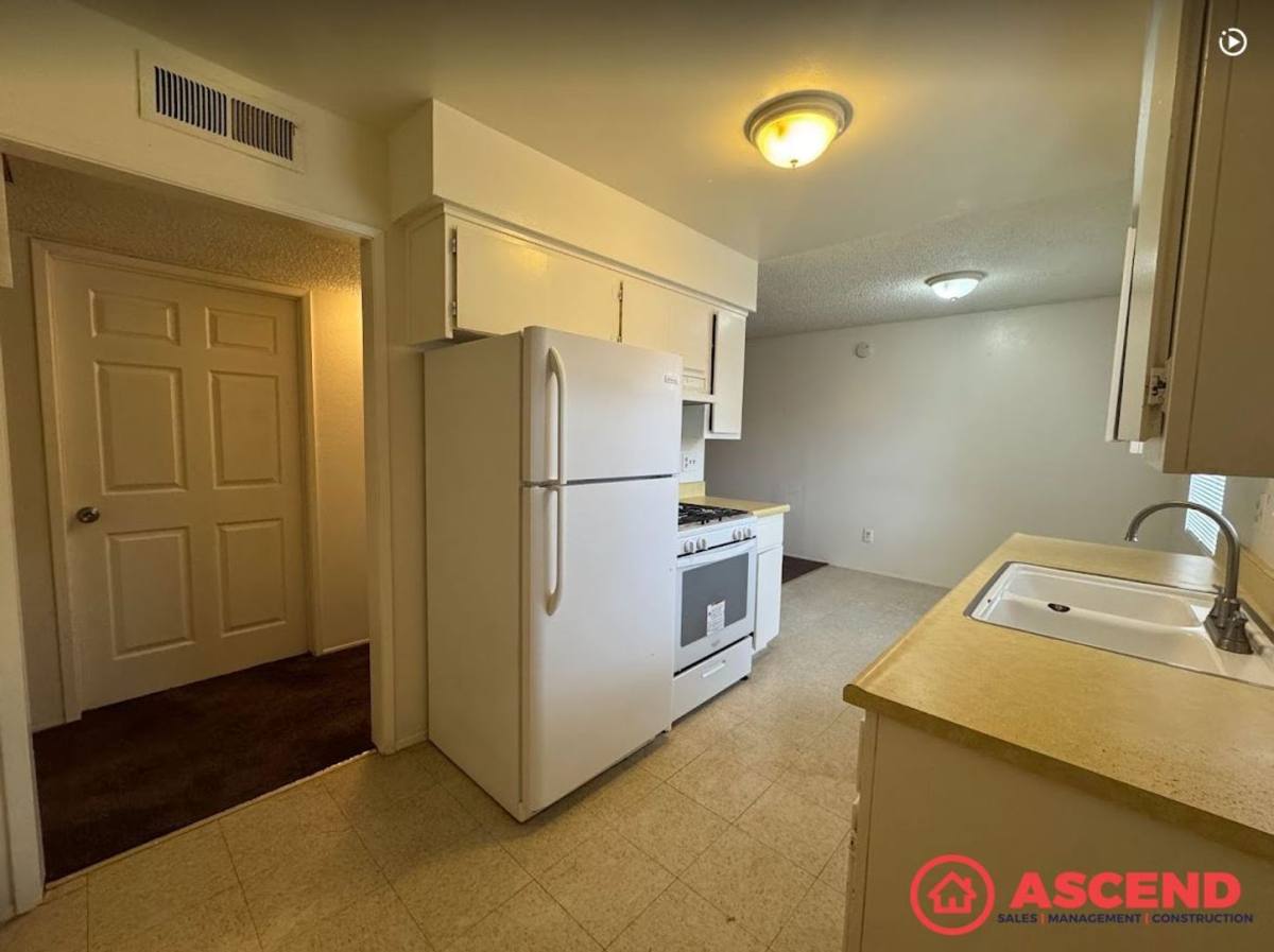 Apartment for rent at 1849 Golden State Ave, Bakersfield, CA 93301
