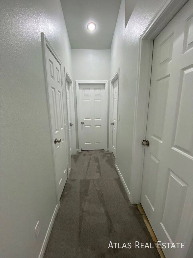 House for rent at 181 Laguna Hills Court, Henderson, NV 89002