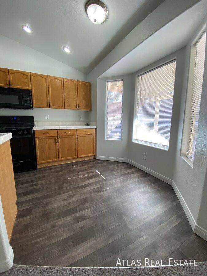 House for rent at 181 Laguna Hills Court, Henderson, NV 89002
