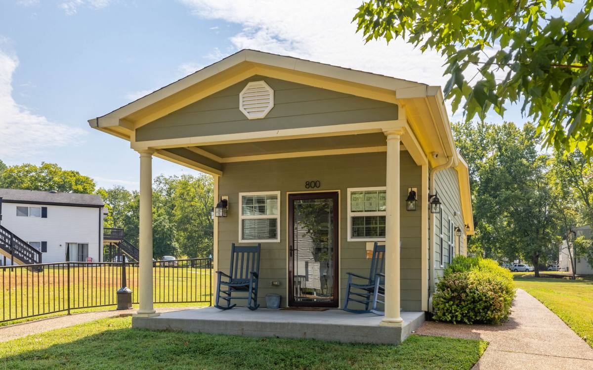 Apartment for rent at Brookwood, 800 Academy Lane, Columbia, TN 38401