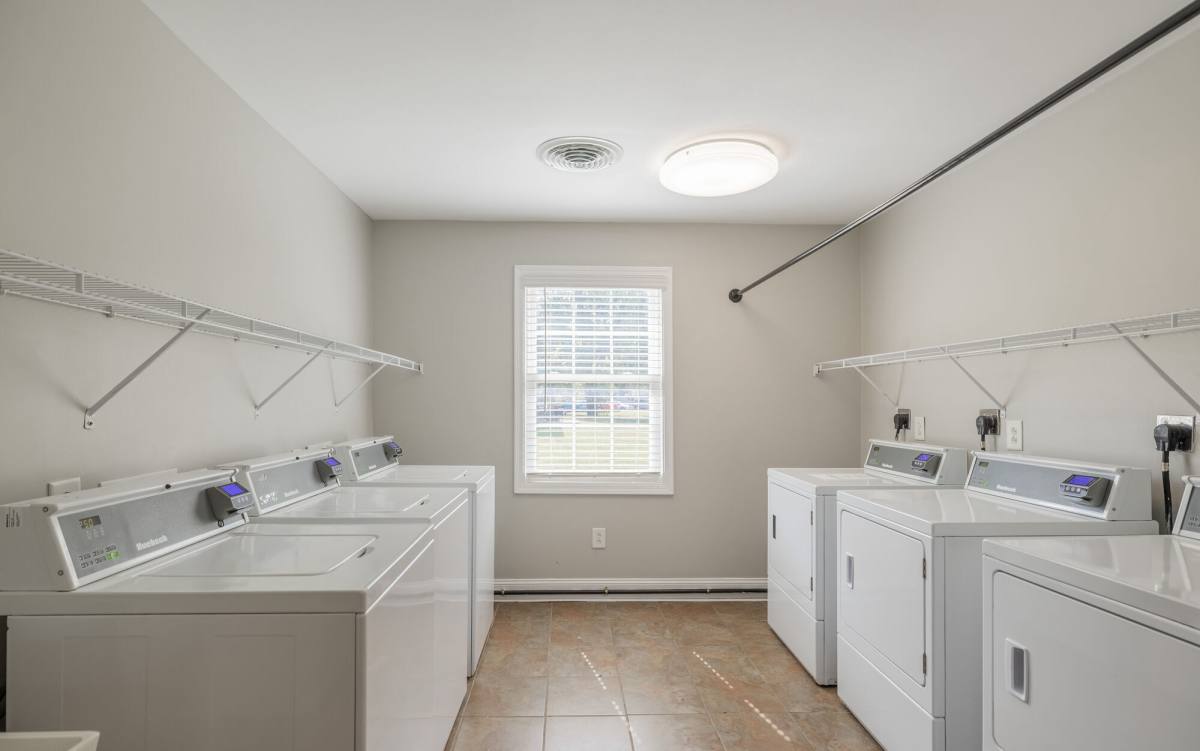 Apartment for rent at Brookwood, 800 Academy Lane, Columbia, TN 38401