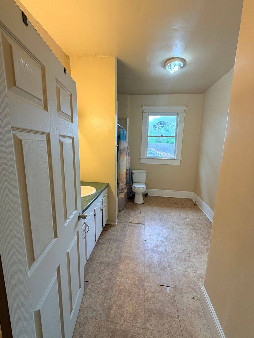 House for rent at 431 College St #B, Shreveport, LA 71104