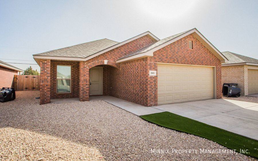 House for rent at 2005 Kenwood Ave, Lubbock, TX 79407