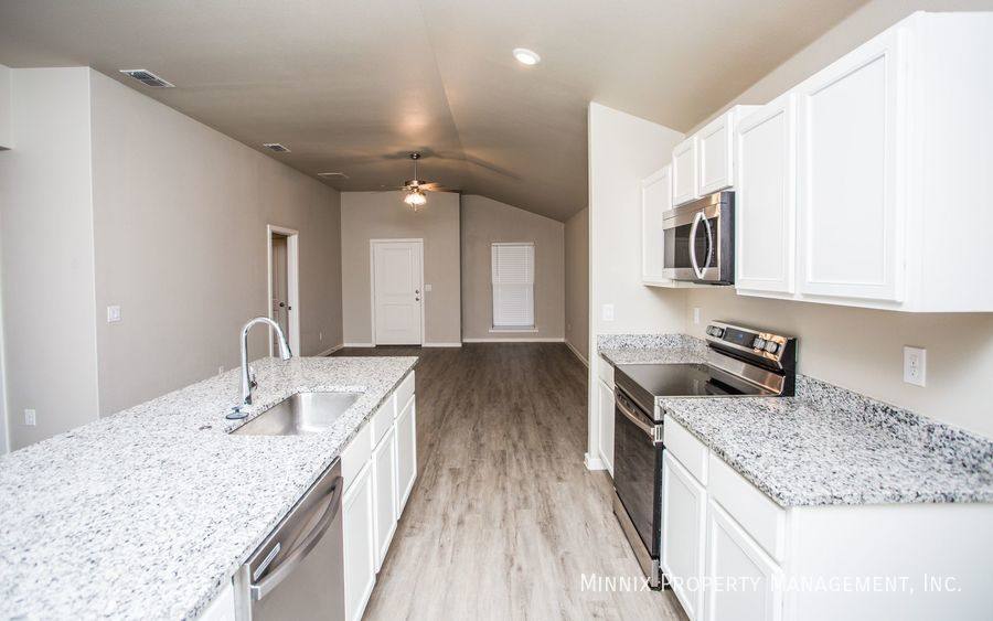 House for rent at 2005 Kenwood Ave, Lubbock, TX 79407