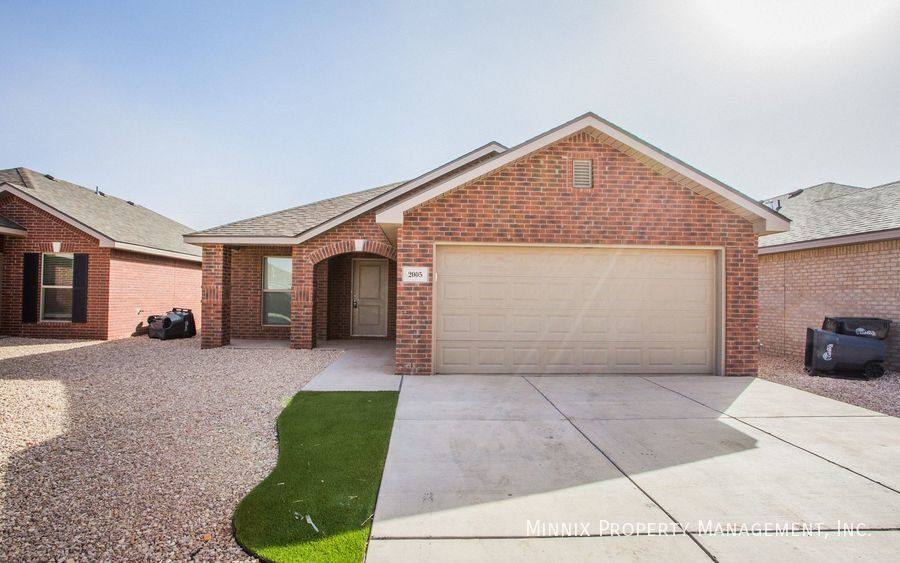 House for rent at 2005 Kenwood Ave, Lubbock, TX 79407