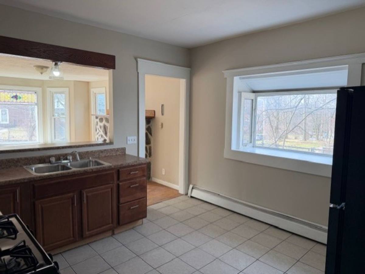 Apartment for rent at 329 Salt Springs Rd, Syracuse, NY 13224
