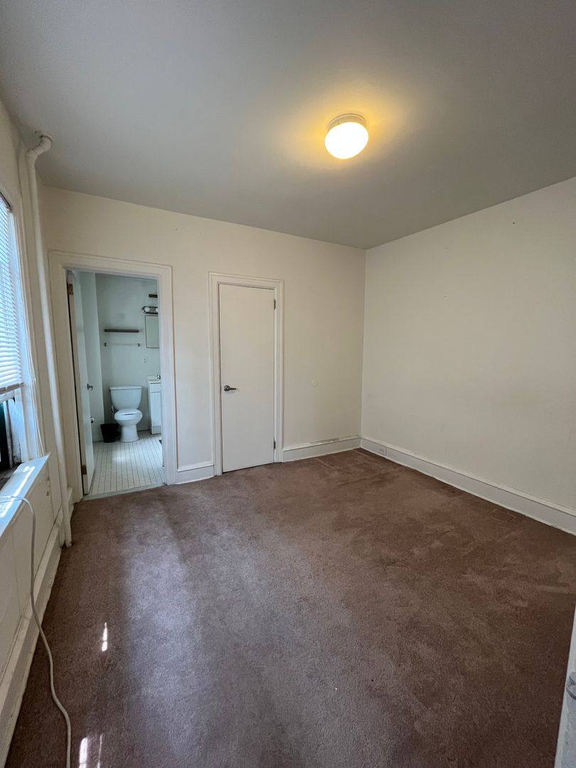 Apartment for rent at 332-34 S 17th St, Philadelphia, PA 19103