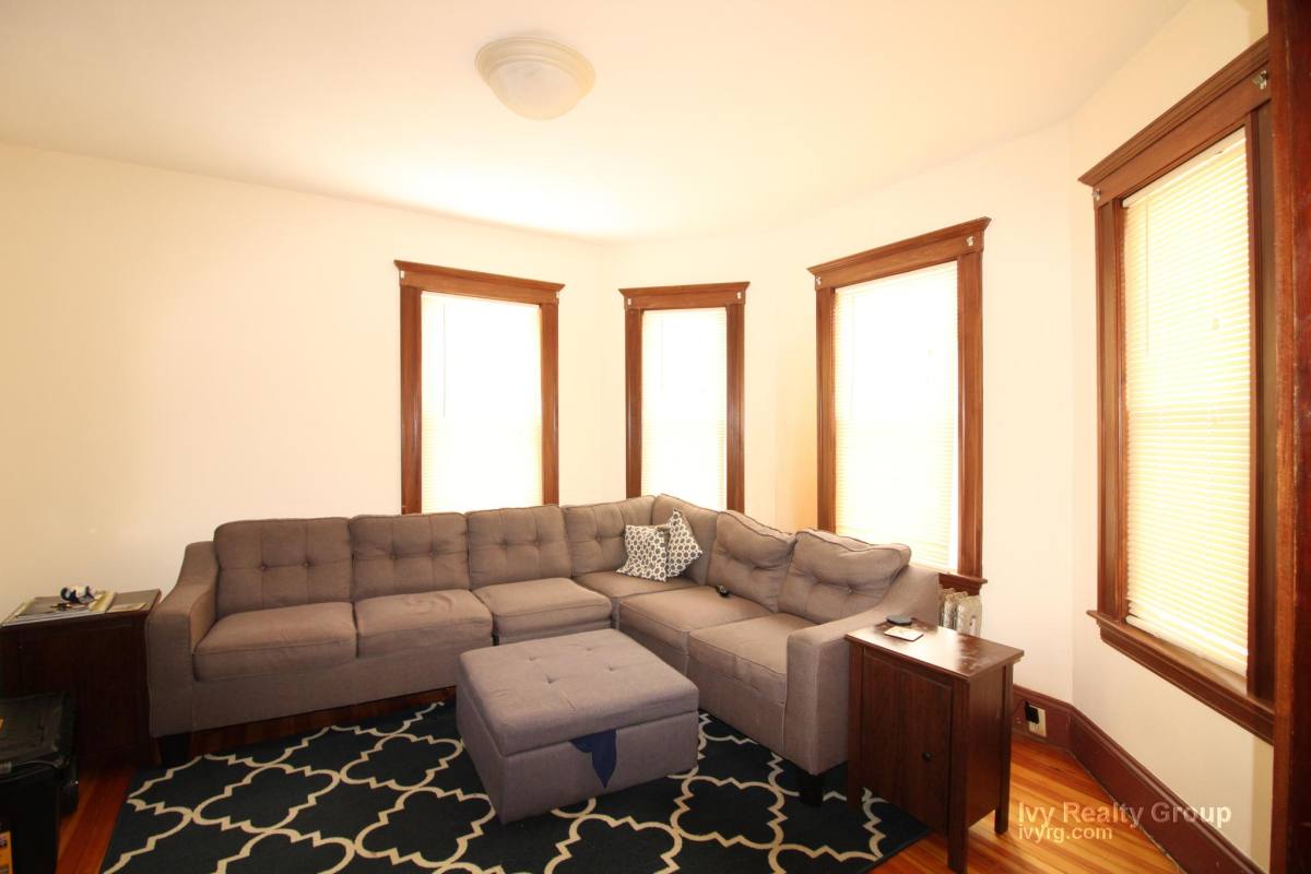 House for rent at 19-21 Burnham St #19, Somerville, MA 02144