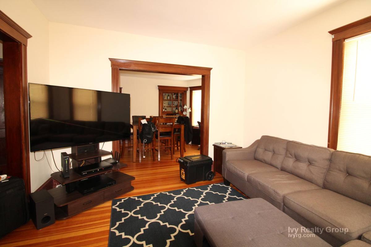 House for rent at 19-21 Burnham St #19, Somerville, MA 02144