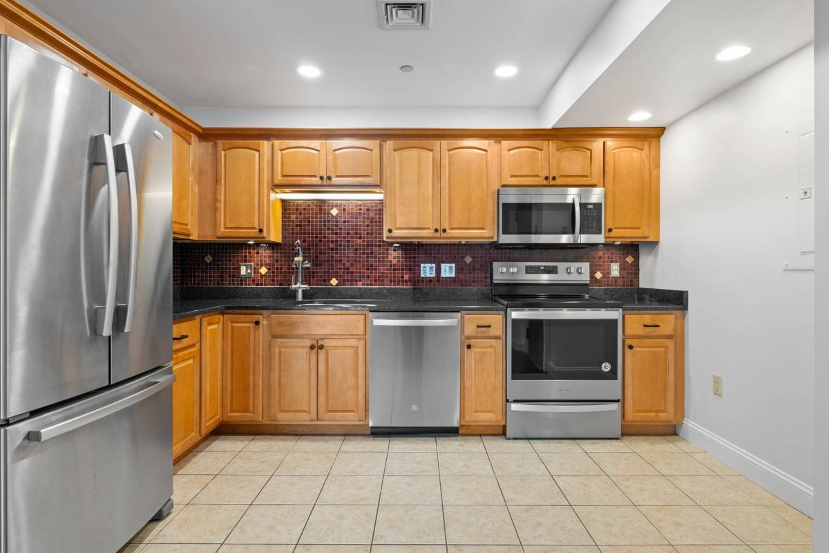 Apartment for rent at 39 Fenton St #7, Dorchester, MA 02122