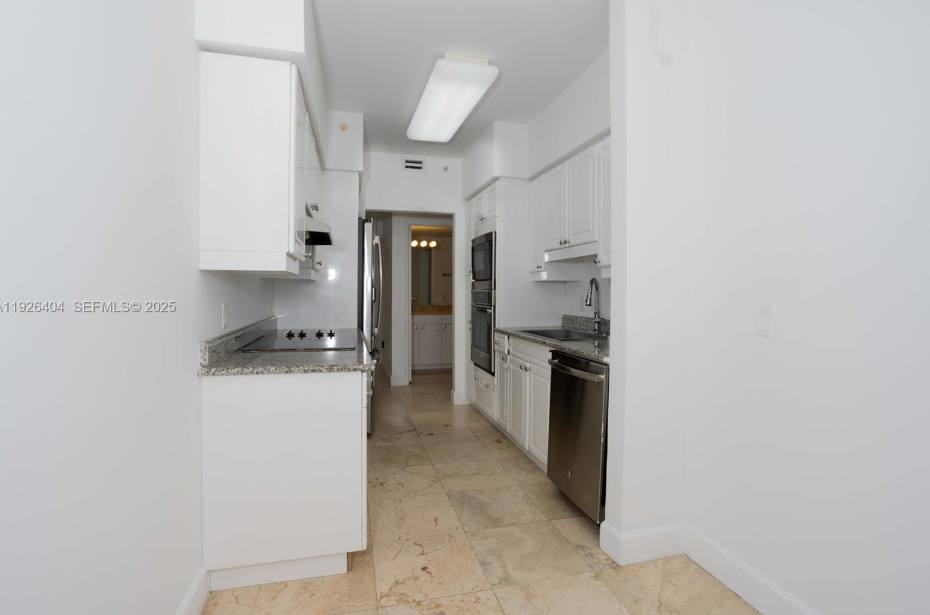 Apartment for rent at 4779 Collins Ave #504, Miami Beach, FL 33140