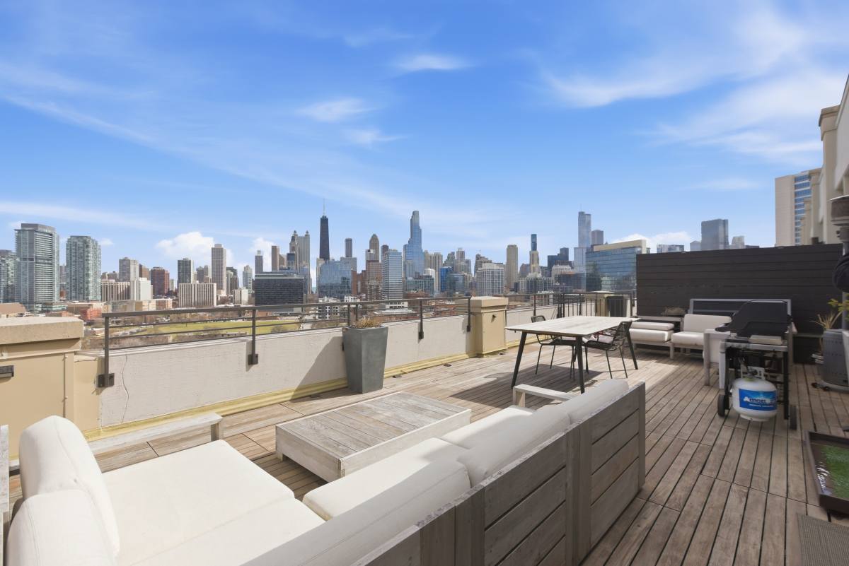 Apartment for rent at 900 Kingsbury #1166, Chicago, IL 60610
