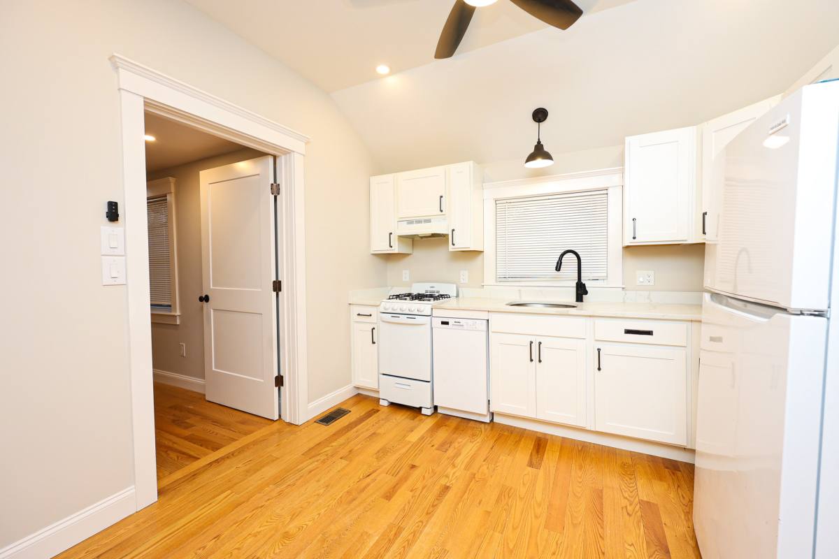Apartment for rent at 85 Oak St #85, Randolph, MA 02368