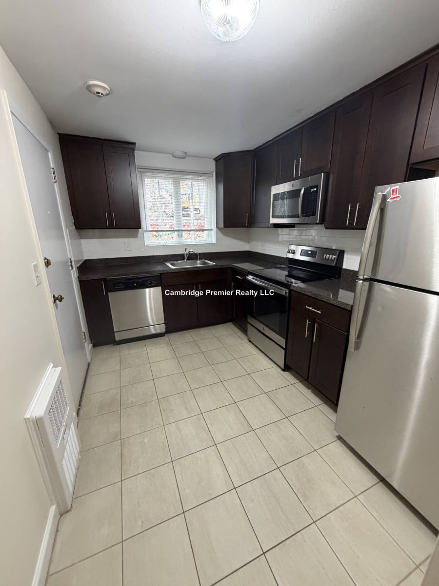 Apartment for rent at 17 Captain Parker Arms #15, Lexington, MA 02421