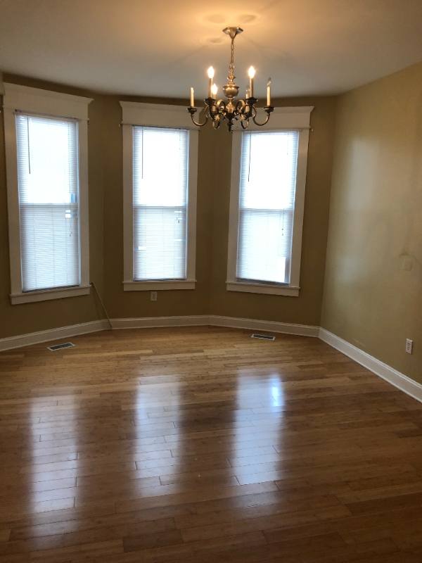 Apartment for rent at 1534 3rd Ave #1, Huntington, WV 25701