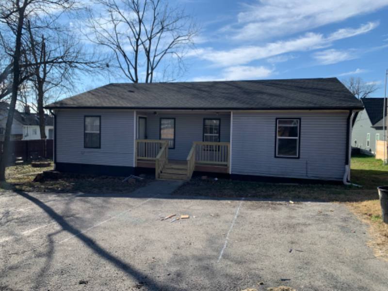 Apartment for rent at 728 Watt St, Jeffersonville, IN 47130