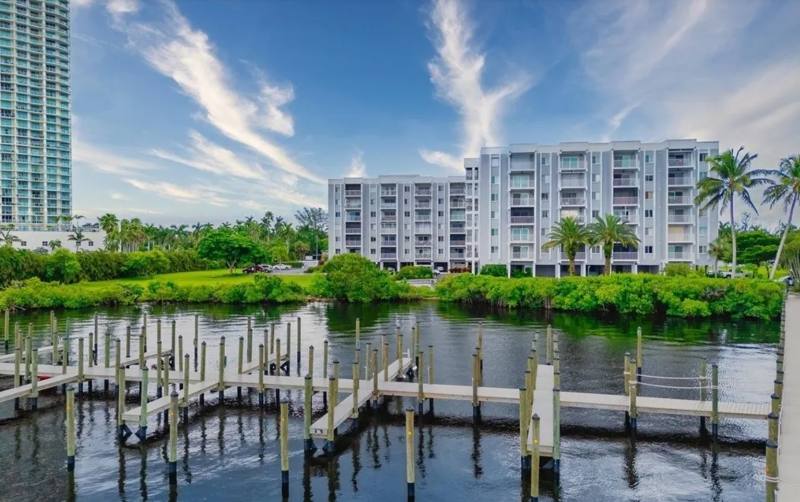 Condo for rent at 2885 Palm Beach Blvd #305, Fort Myers, FL 33916