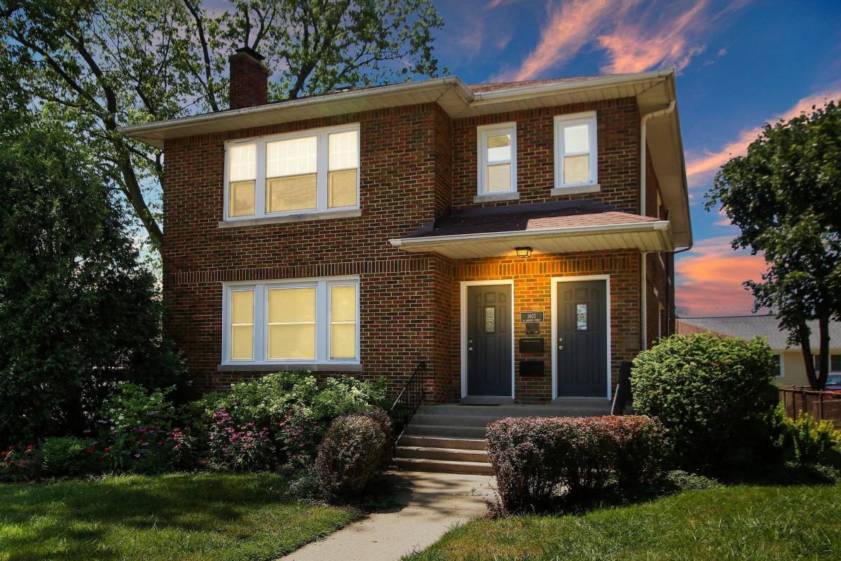 Apartment for rent at 1402 N Jackson St #1, Waukegan, IL 60085