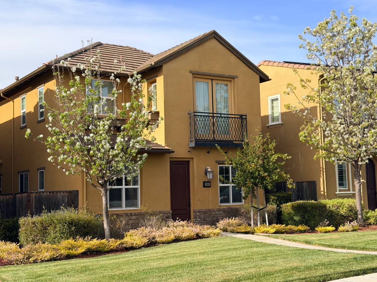 House for rent at 2003 Poinsettia St, San Ramon, CA 94582