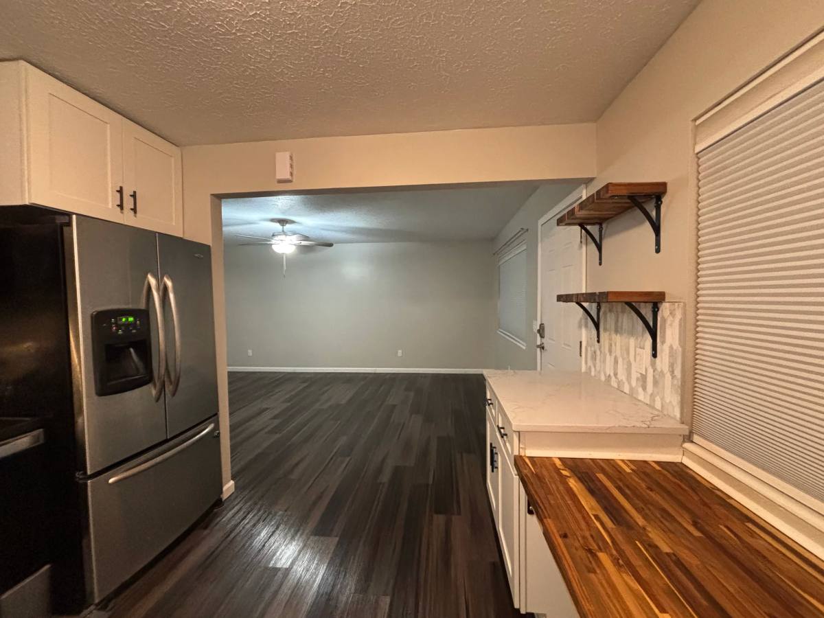 Apartment for rent at 1065 Moneta Ave, Aurora, OH 44202