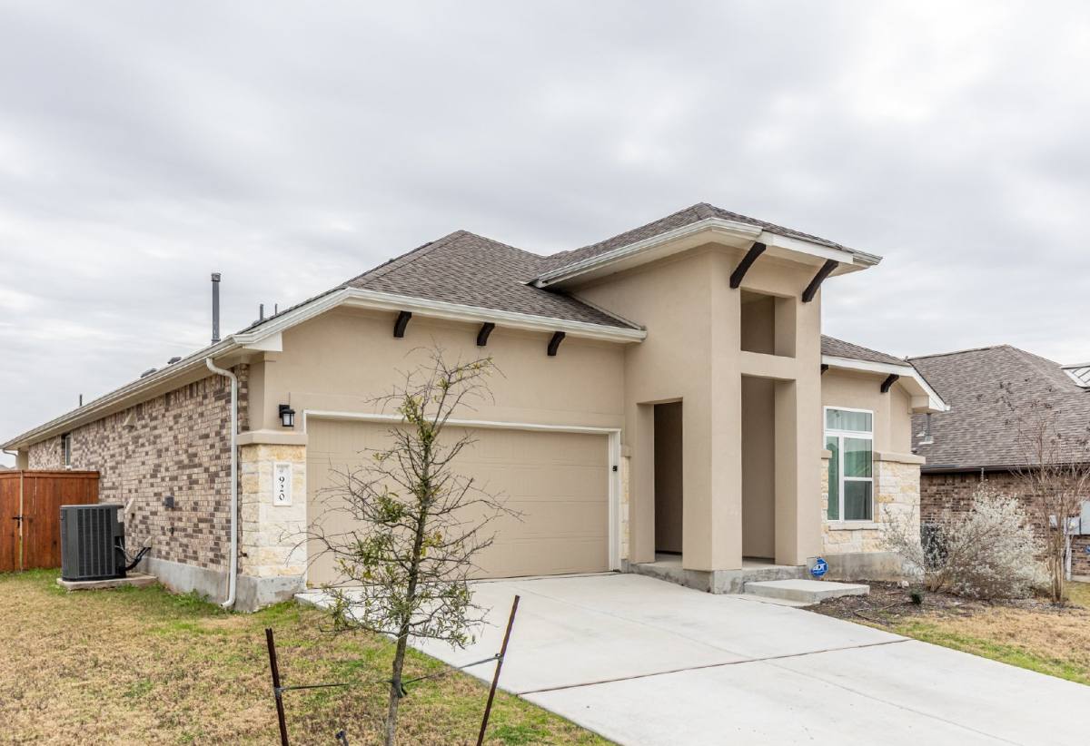 House for rent at 920 Foxbrook Way, Cibolo, TX 78108