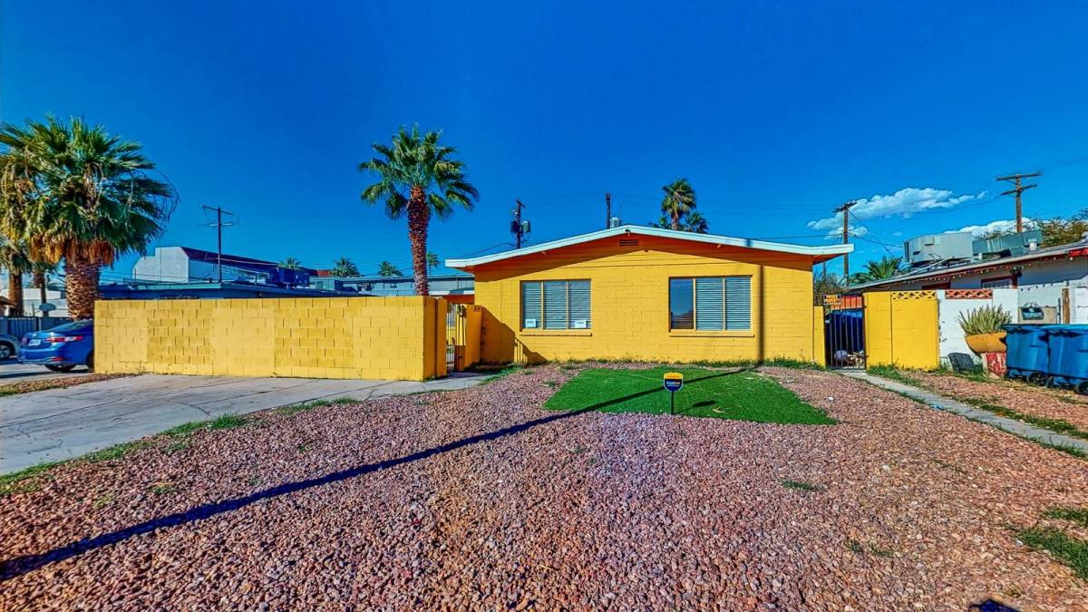 Apartment for rent at 1302 Rexford Place, Las Vegas, NV 89104