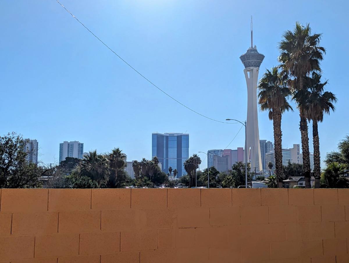 Apartment for rent at 1302 Rexford Place, Las Vegas, NV 89104