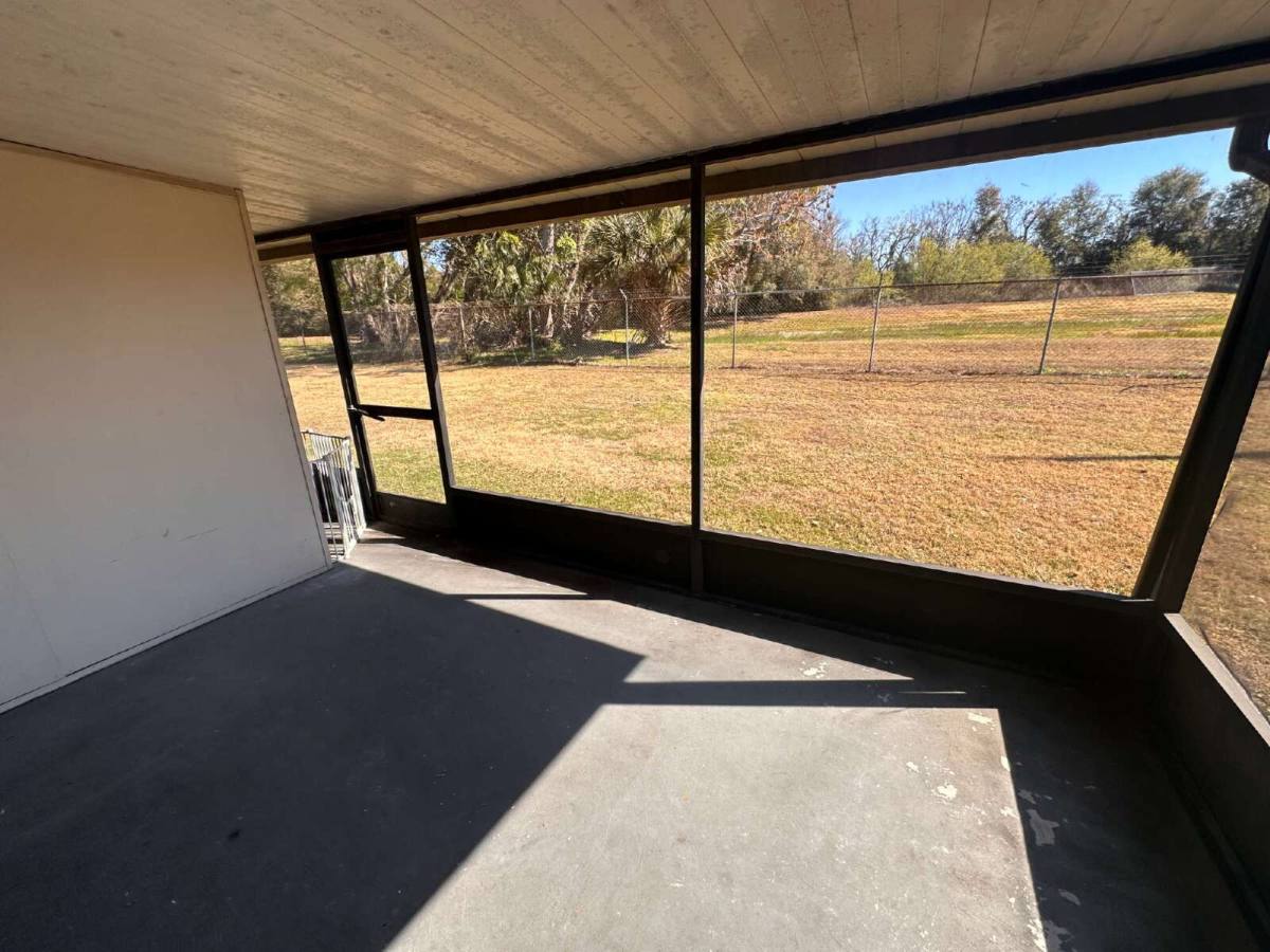 Townhouse for rent at 3211 Julia Court, Lakeland, FL 33810