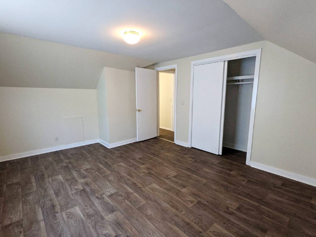 Apartment for rent at 957 Chambers St, Eugene, OR 97402