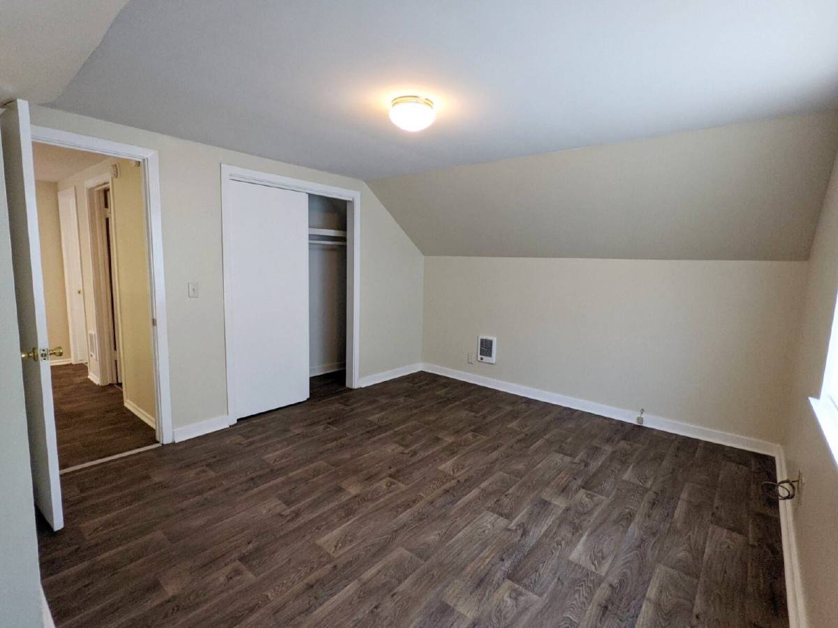 Apartment for rent at 957 Chambers St, Eugene, OR 97402