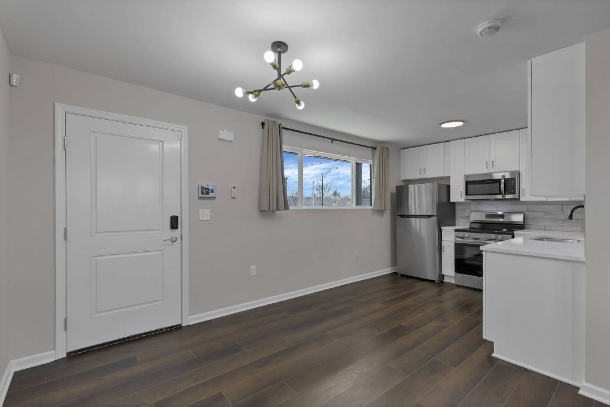 Apartment for rent at 35 Parsons Ave #B, Columbus, OH 43215