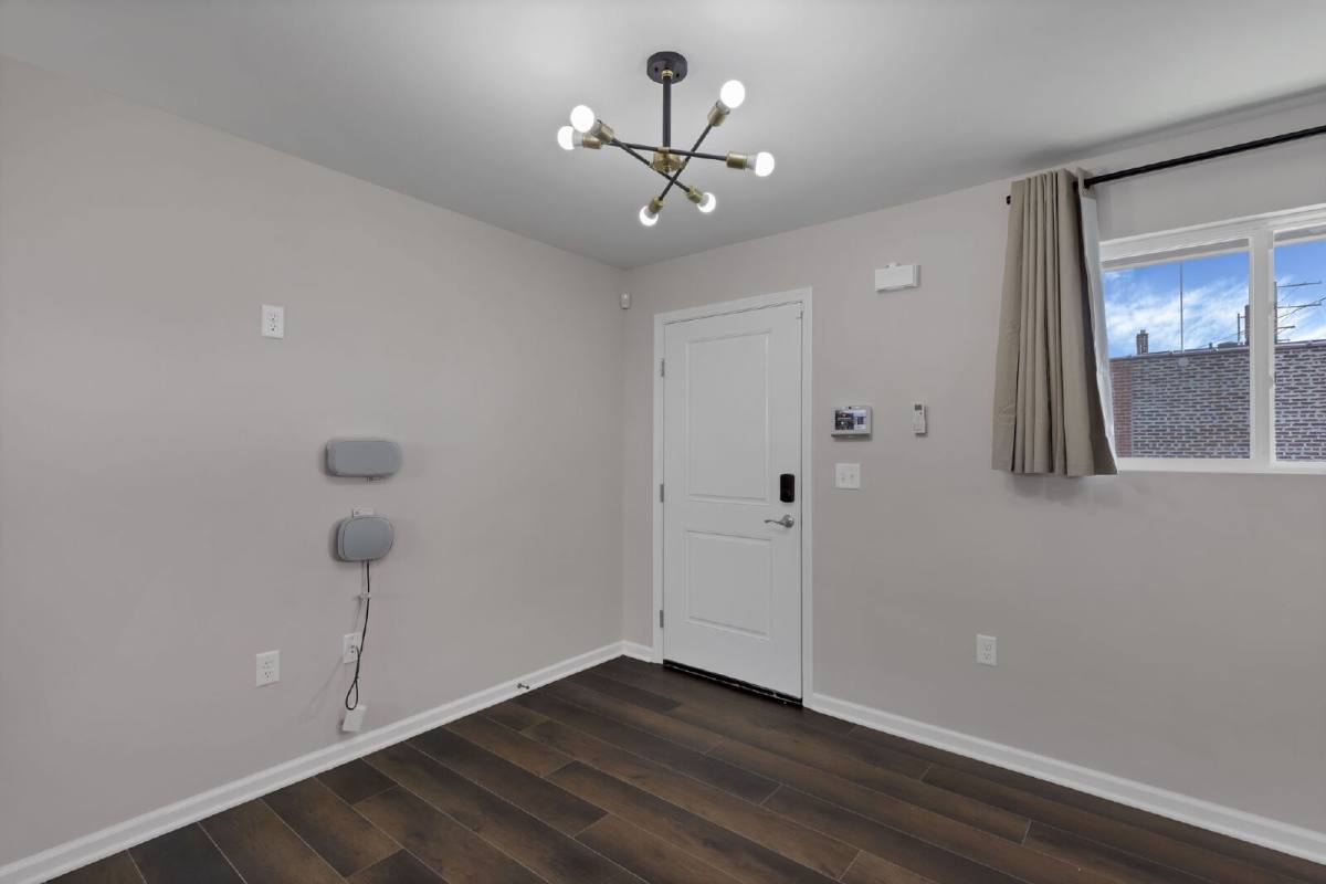 Apartment for rent at 35 Parsons Ave #B, Columbus, OH 43215