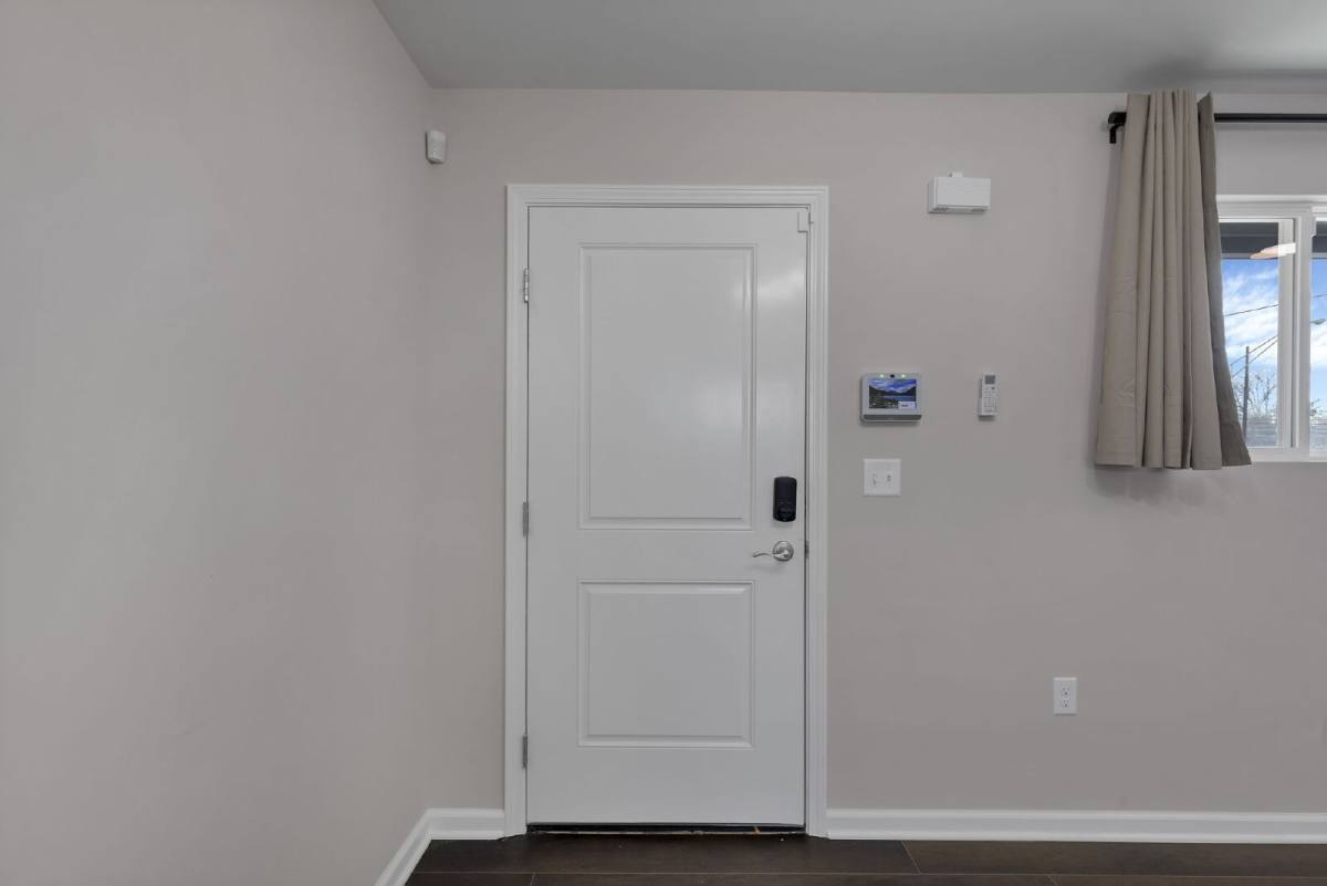 Apartment for rent at 35 Parsons Ave #B, Columbus, OH 43215