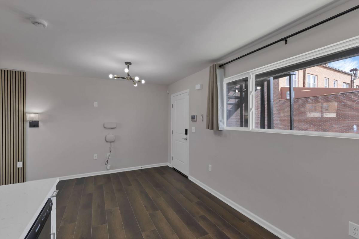 Apartment for rent at 35 Parsons Ave #B, Columbus, OH 43215
