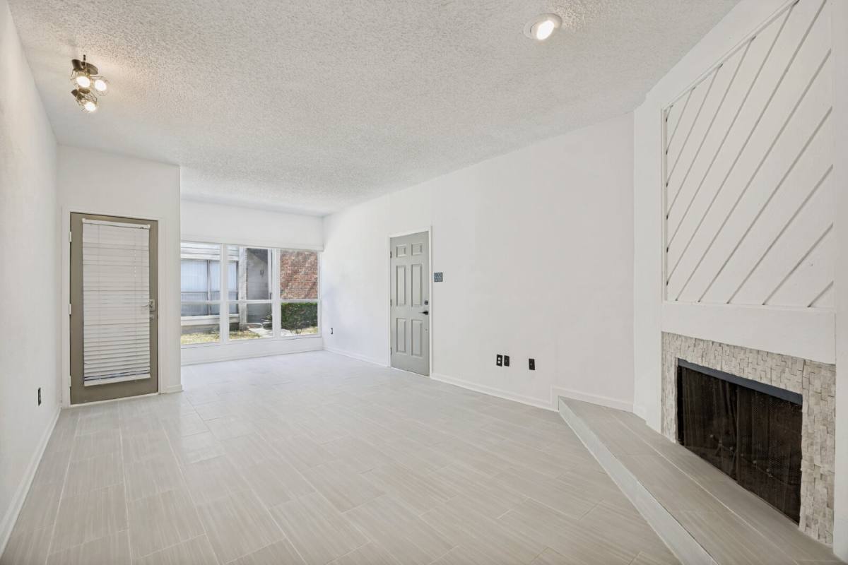 Condo for rent at 9254 Forest Lane #703, Dallas, TX 75243