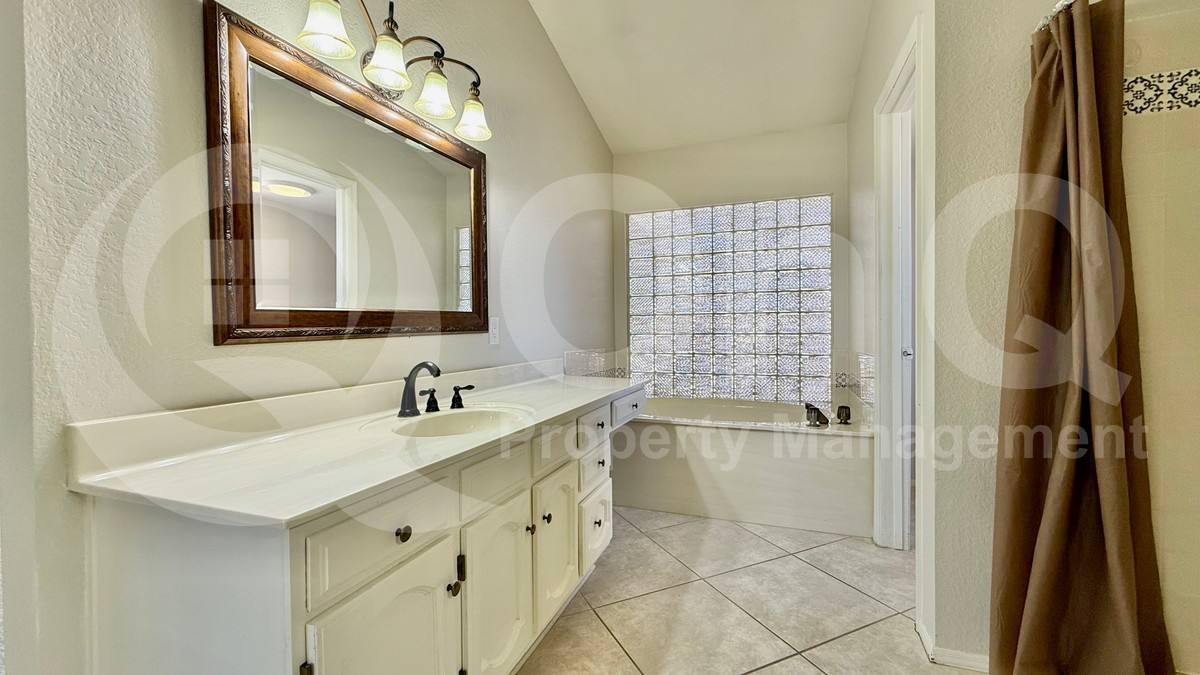 House for rent at 4206 E Tano St, Phoenix, AZ 85044