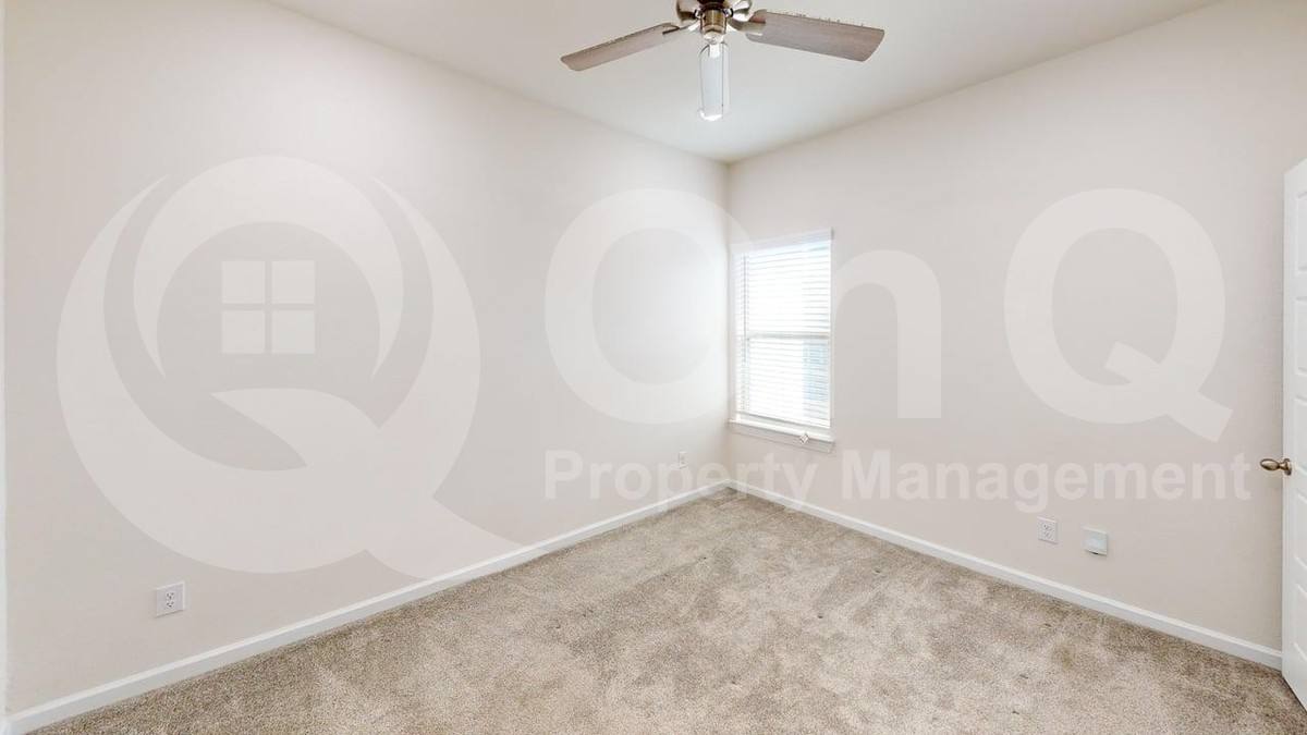 Townhouse for rent at 16124 Doe Lake Dr, Little Elm, TX 75068