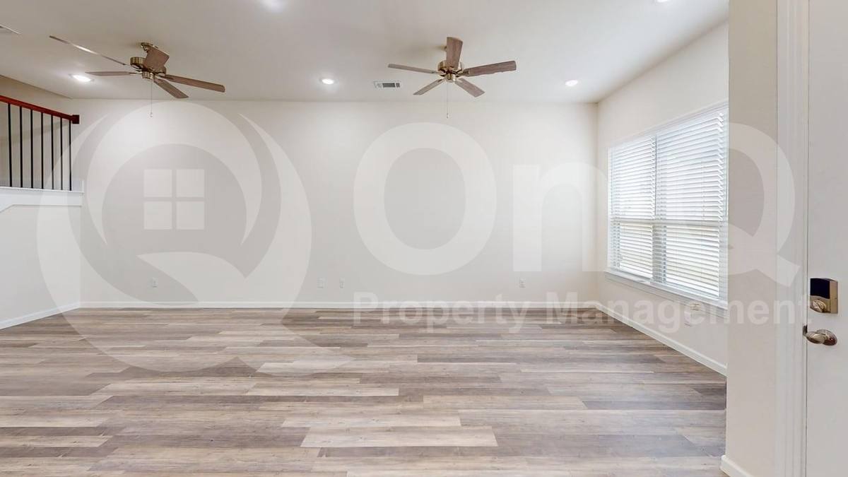 Townhouse for rent at 16124 Doe Lake Dr, Little Elm, TX 75068