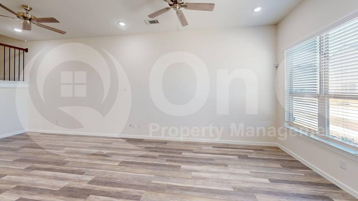 Townhouse for rent at 16164 Doe Lake Dr, Little Elm, TX 75068