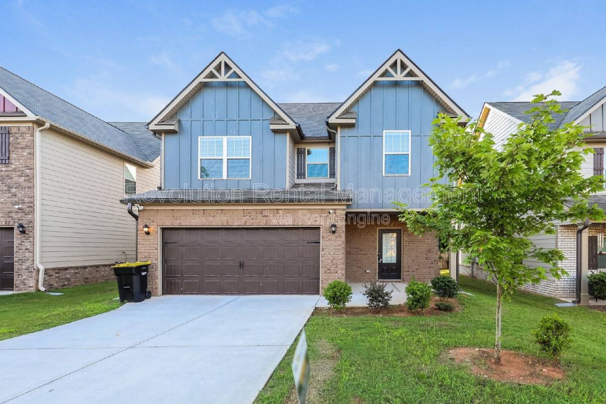 Condo for rent at 2287 Church St, Hampton, GA 30228