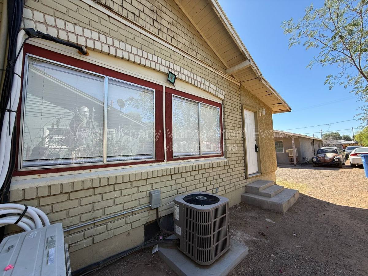 Condo for rent at 1437 E Polk St #2, Phoenix, AZ 85006
