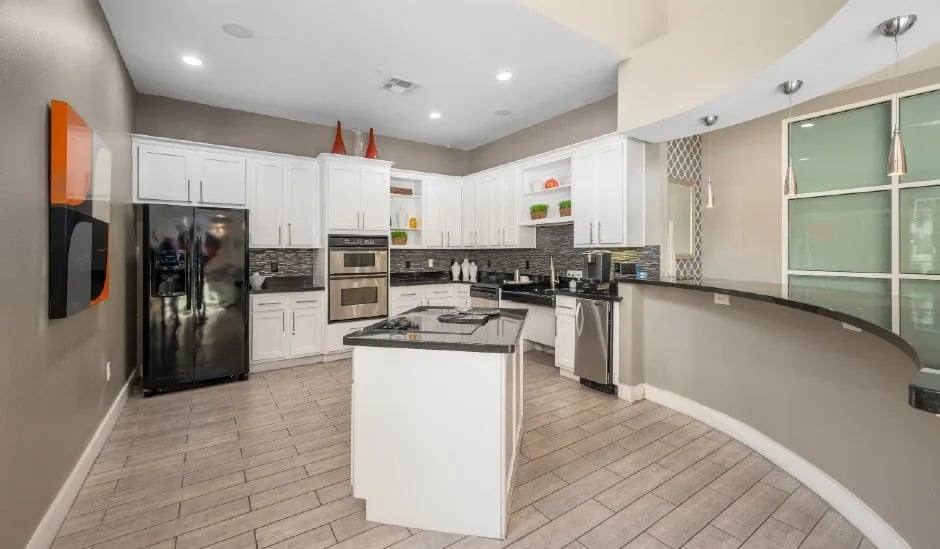 Apartment for rent at 3363 McCue Rd, Houston, TX 77056